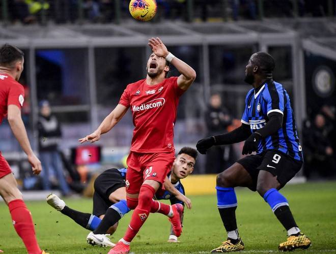 关于佛罗伦萨客场惨败，遭遇困境的信息